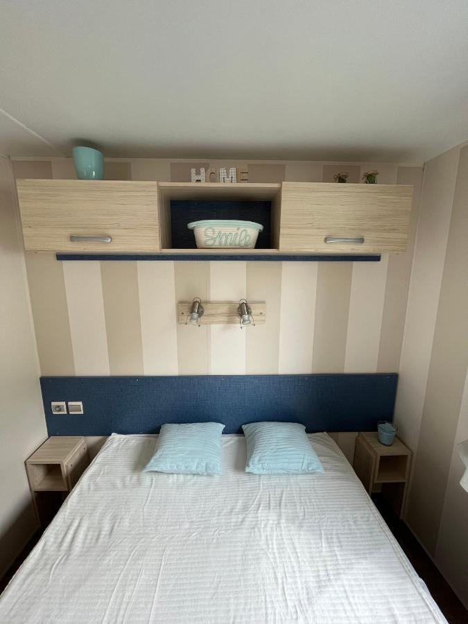 Chalet Mobil-home Climatise Avec Piscine *