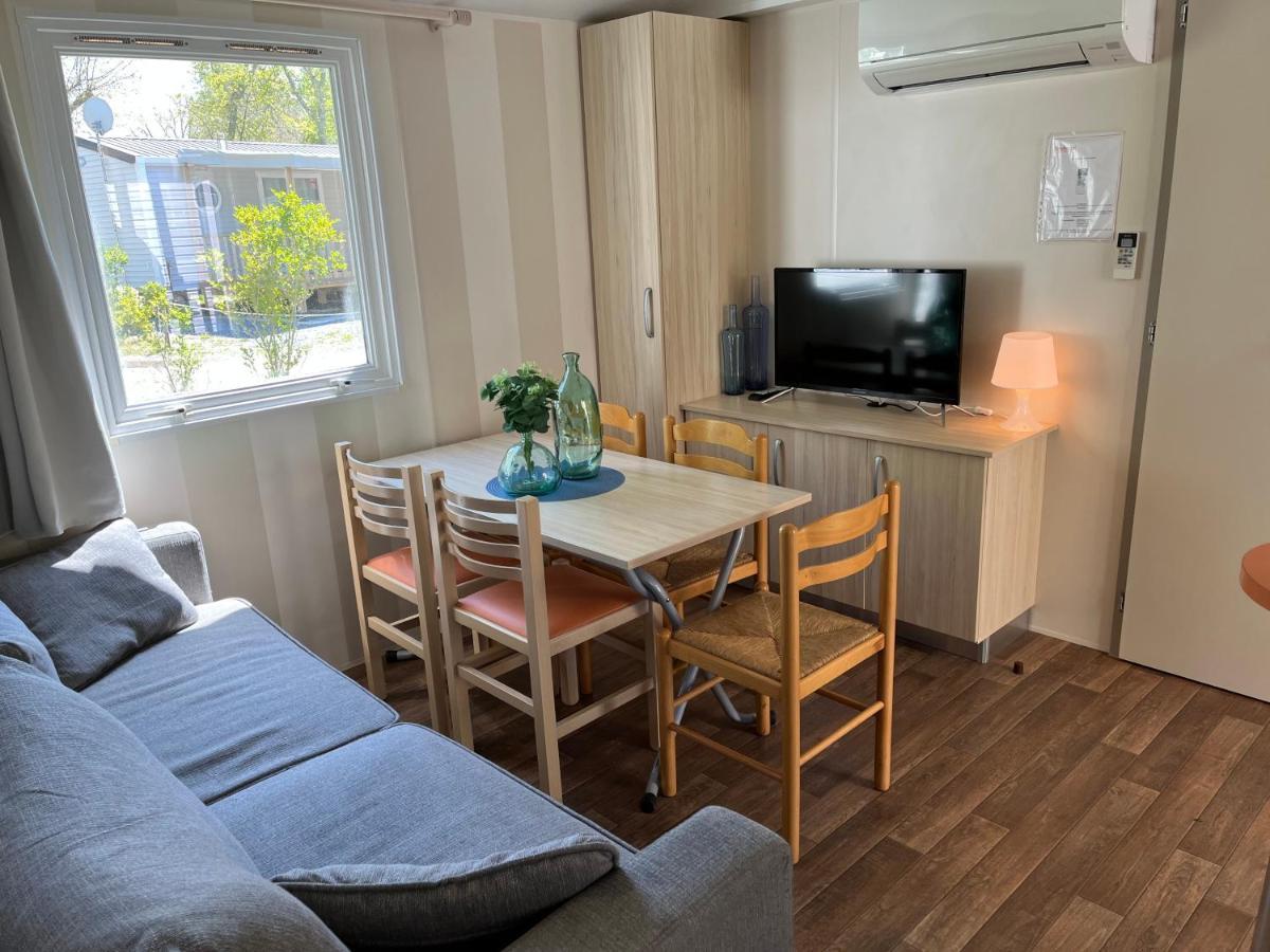 Chalet Mobil-home Climatisé Avec Piscine